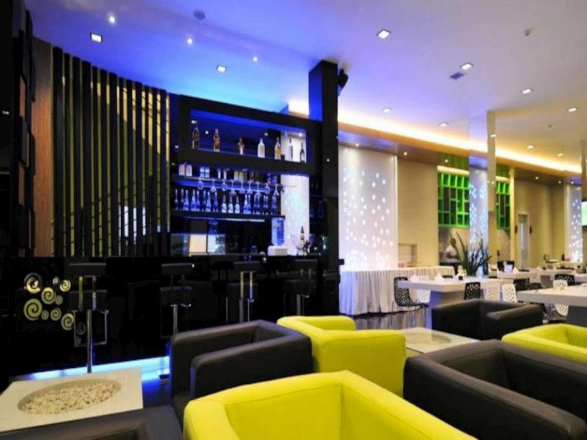Ace Hotel Batam Nagoya Eksteriør billede